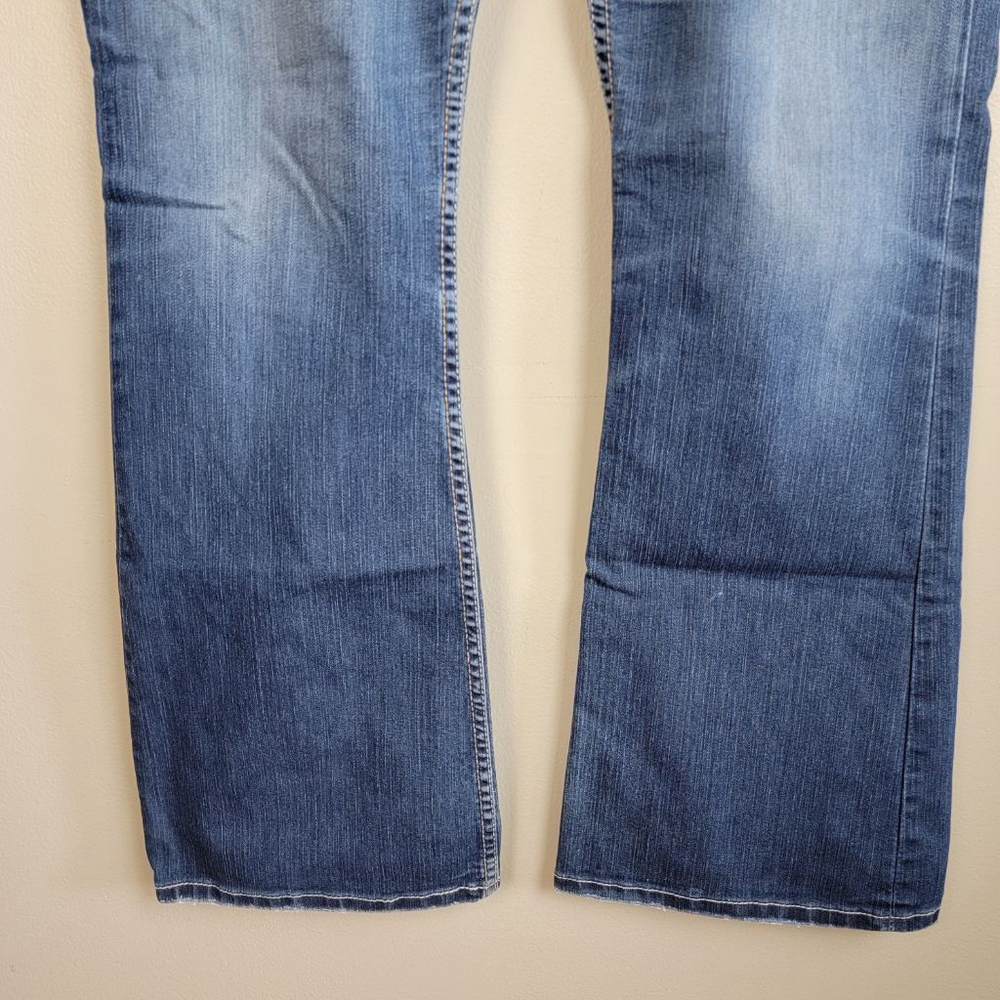 BKE 34 Culture Bootcut Boot Cut Medium Wash Mid Rise Stretch Jeans Distressed - Picture 7 of 15